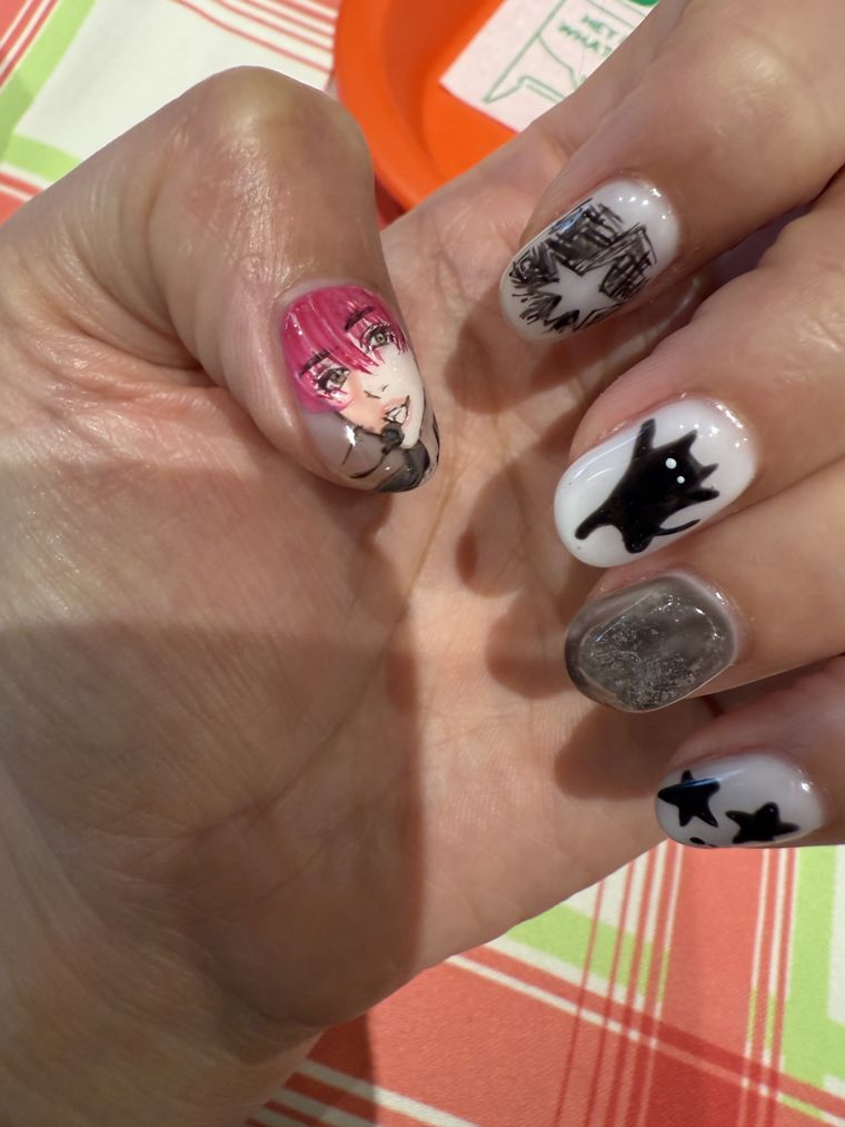 Oshi nails